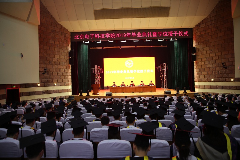 1561448824098002388.jpg 1Z3A1106.jpg